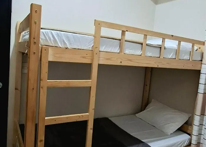 Cozy Modern 2 Bedroom 81 Newport Boulevard * Manila